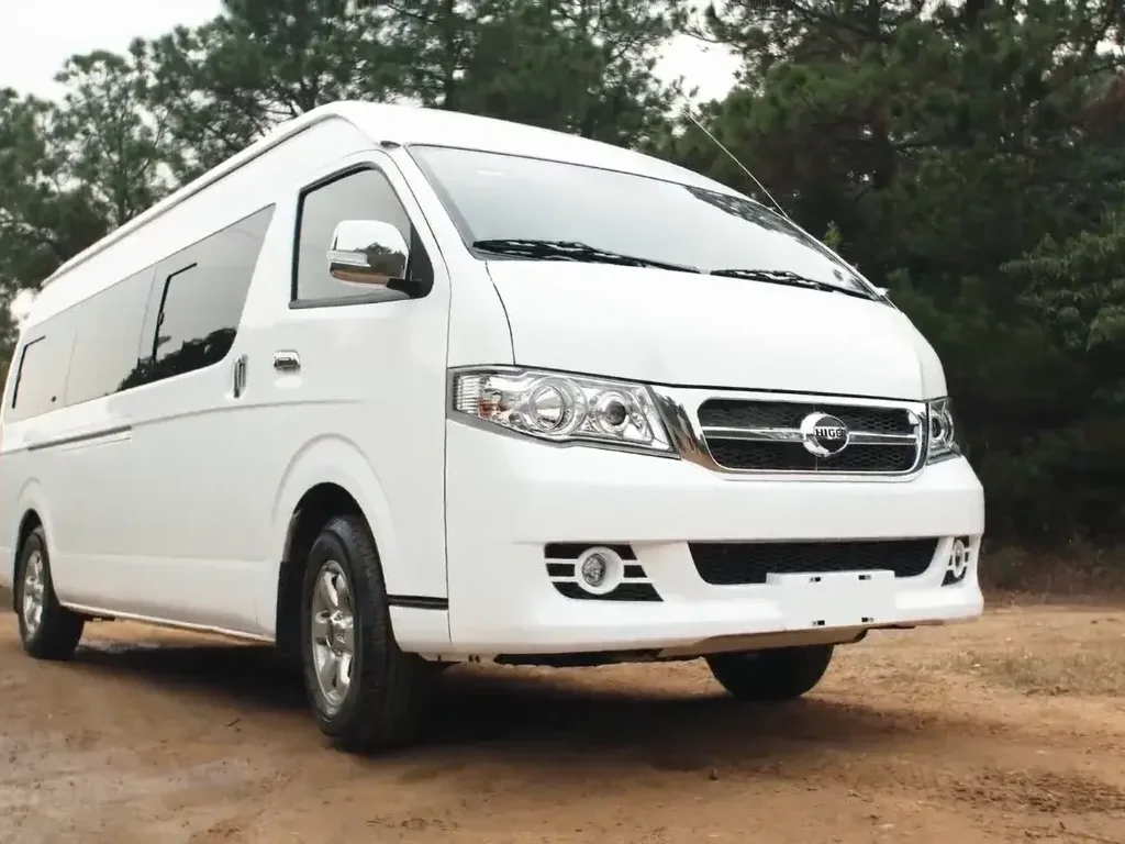 21 Seater Mini Bus Rent Service