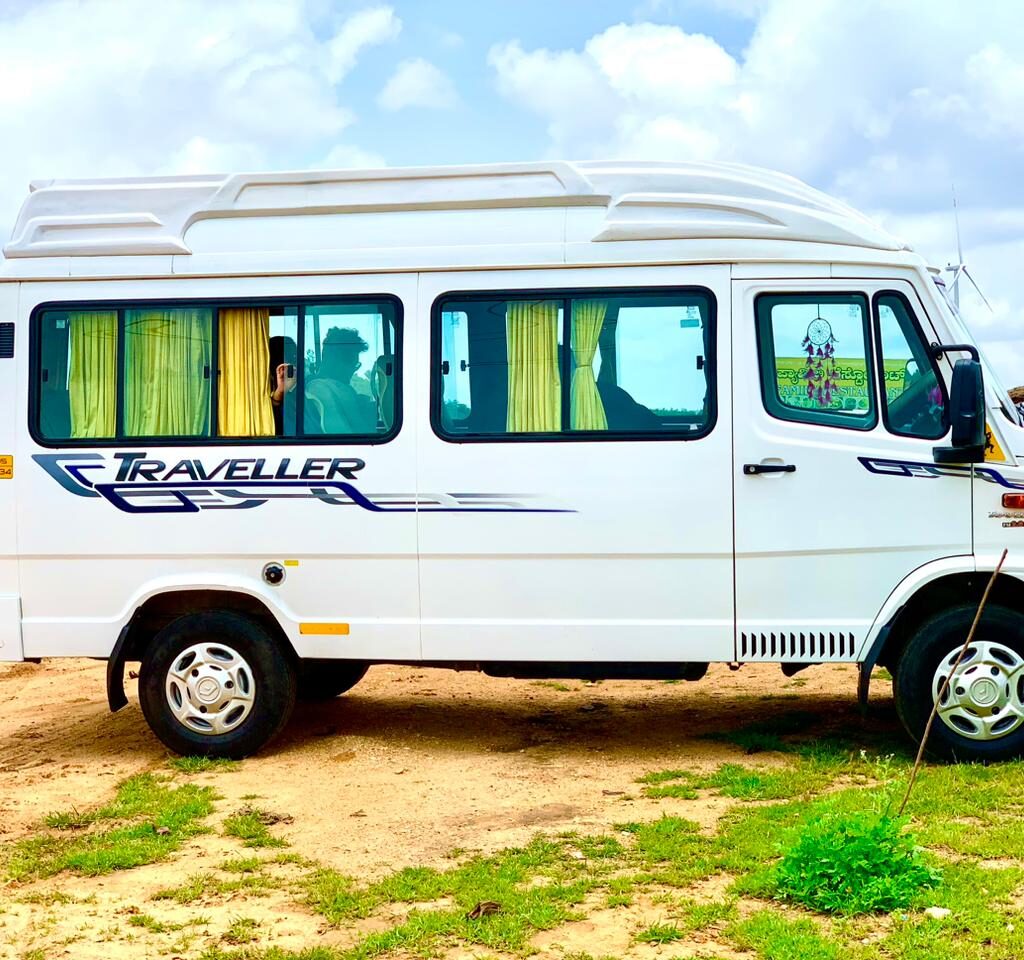 12 seater tempo traveller